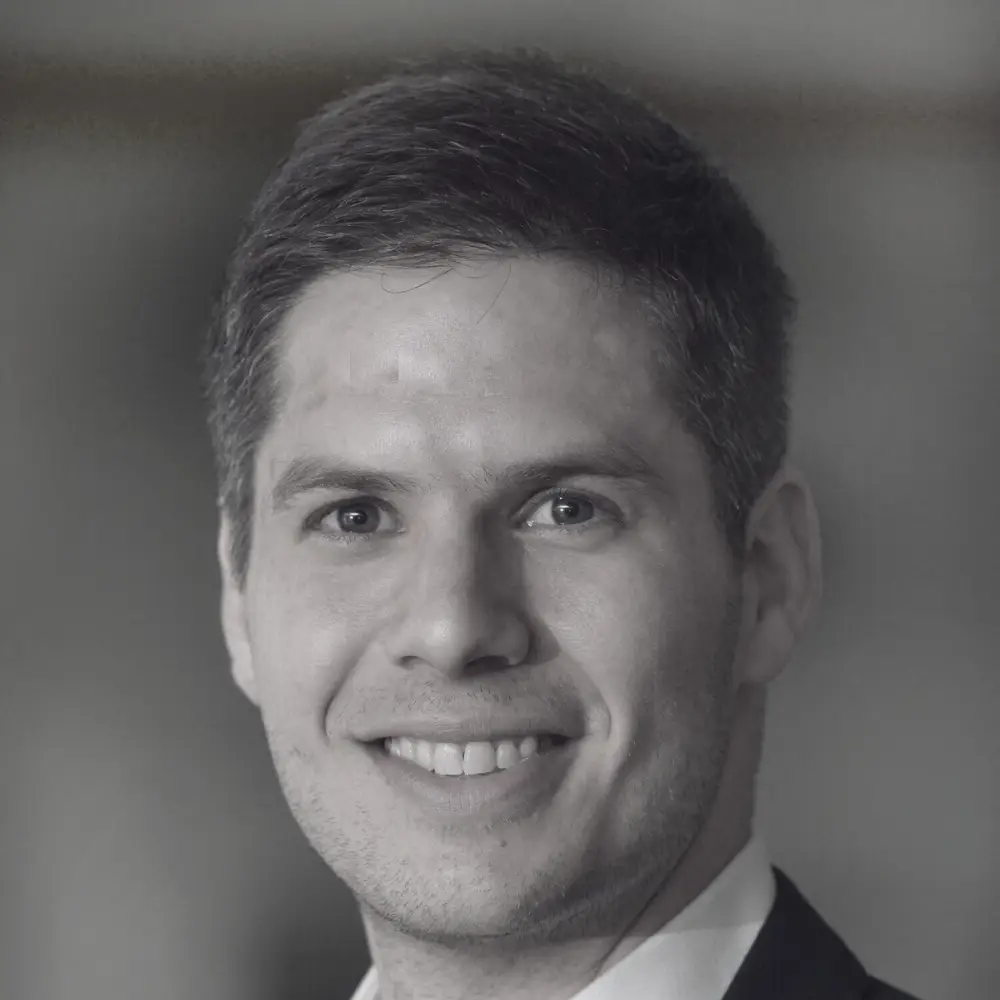 Dr. Robert Adam, ophthalmologist and eye physician at EyeFACE Institute